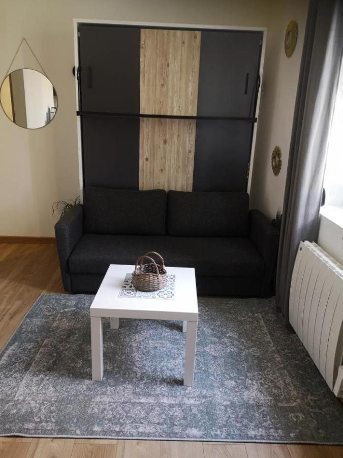 Superbe Studio Face Au Chateau Gisors Zewnętrze zdjęcie